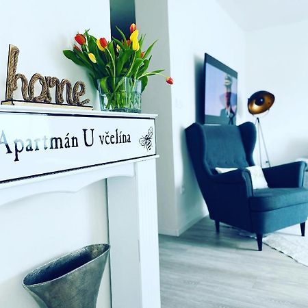 Apartman U Vcelina Chlumec nad Cidlinou Luaran gambar